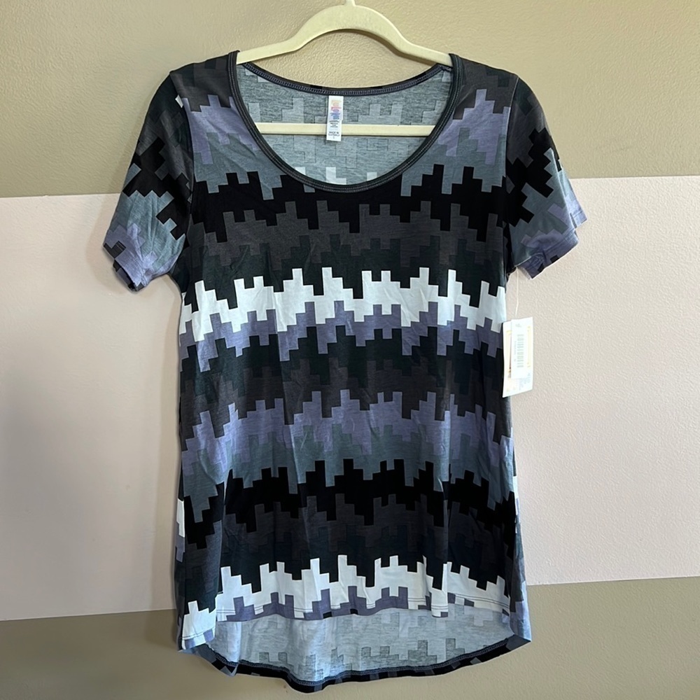 NEW LulaRoe Classic T Shirt Womens Size S Multicolor Stretch